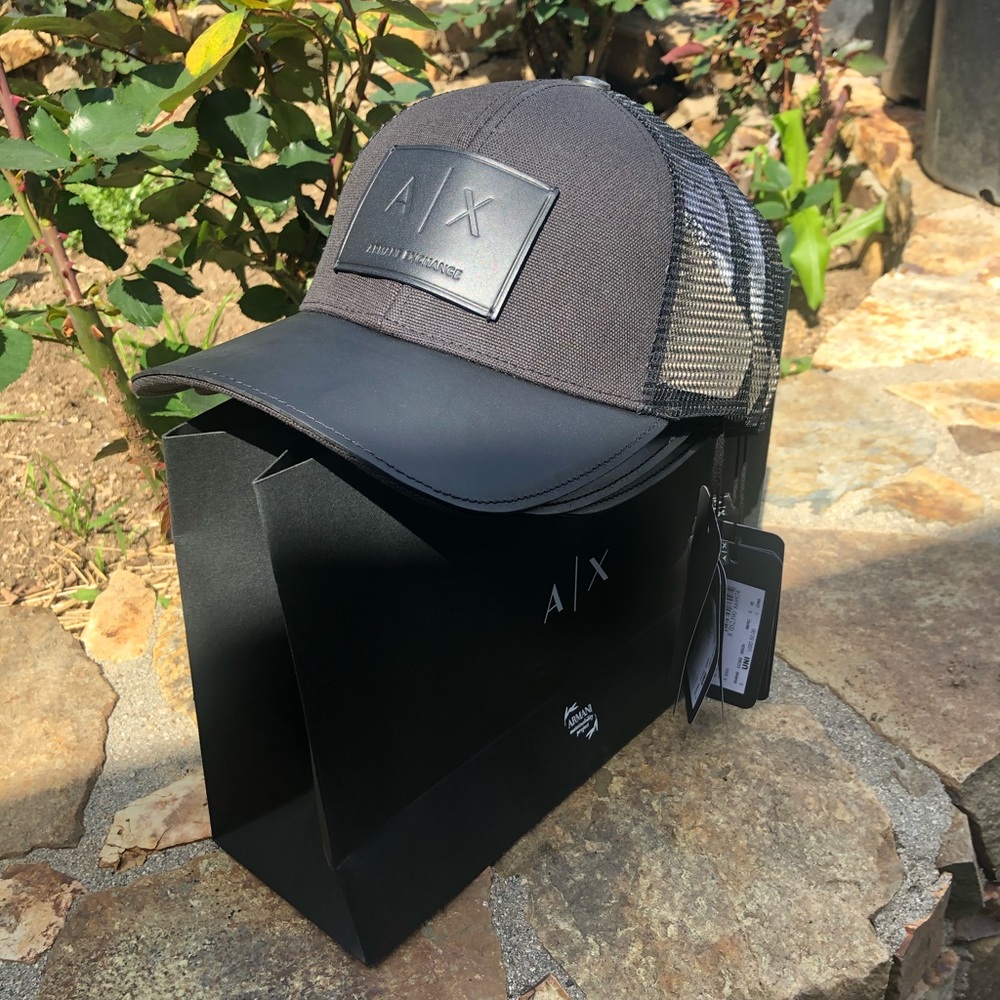 Ax hat
